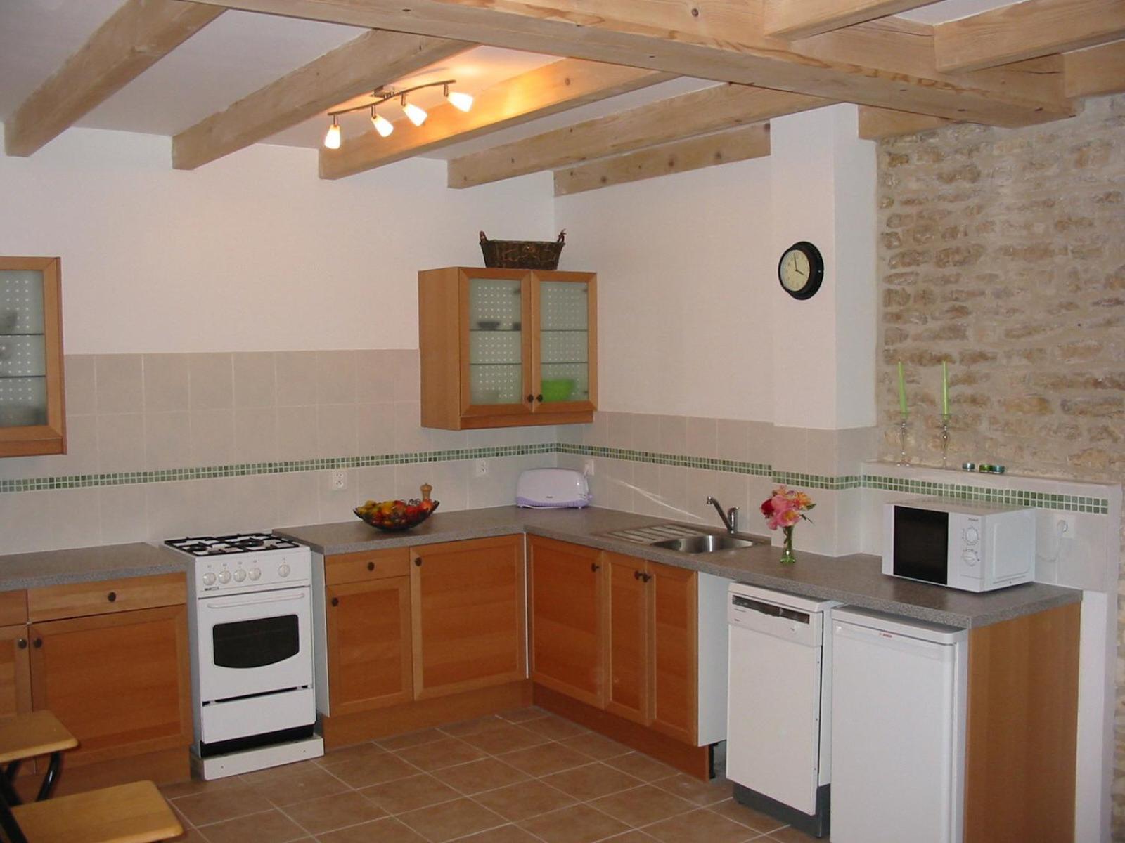 Le Noisetier At Les Hiboux Gites Chef-Boutonne Экстерьер фото